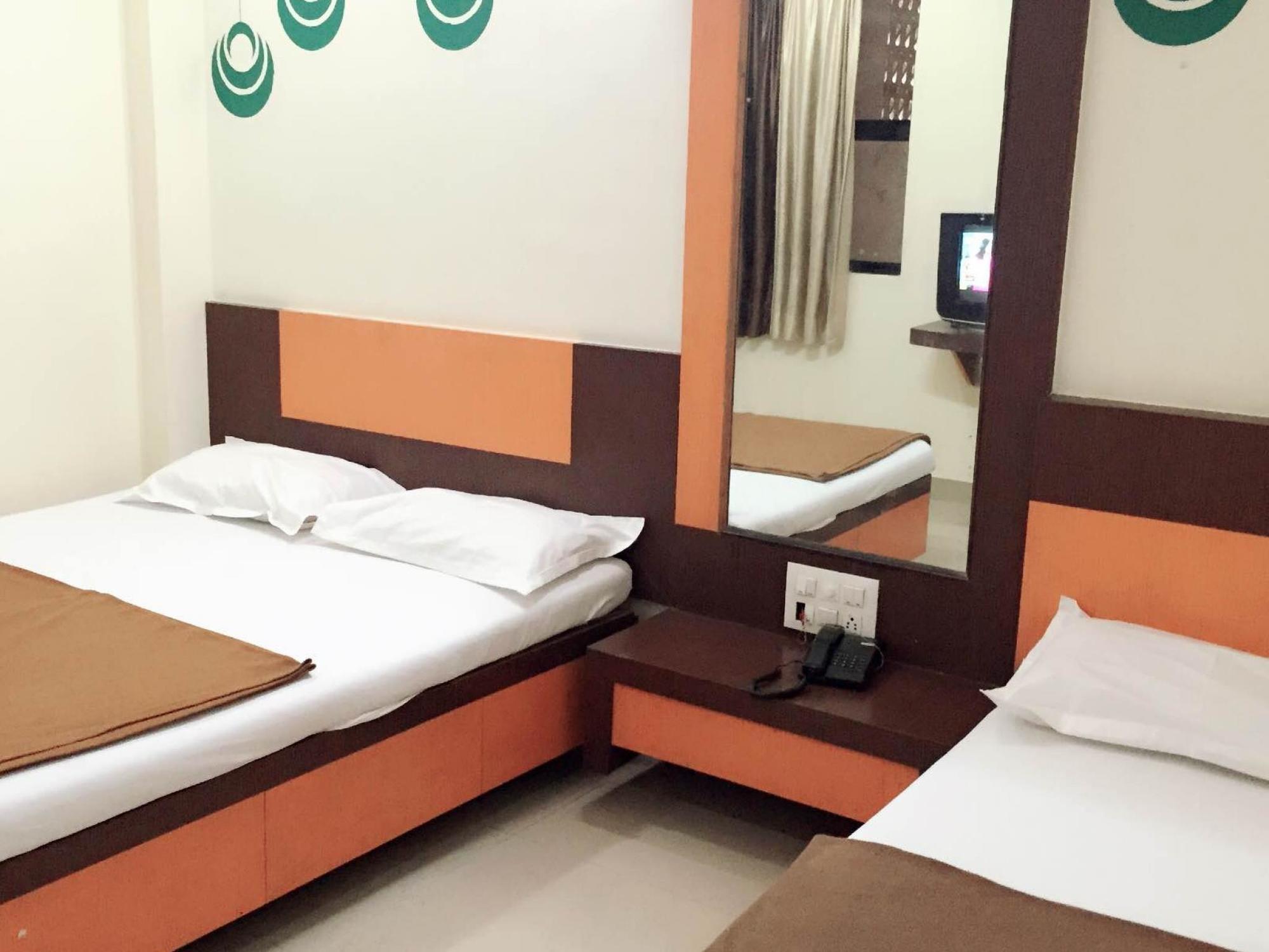 Hotel Disha Palace Shirdi Εξωτερικό φωτογραφία