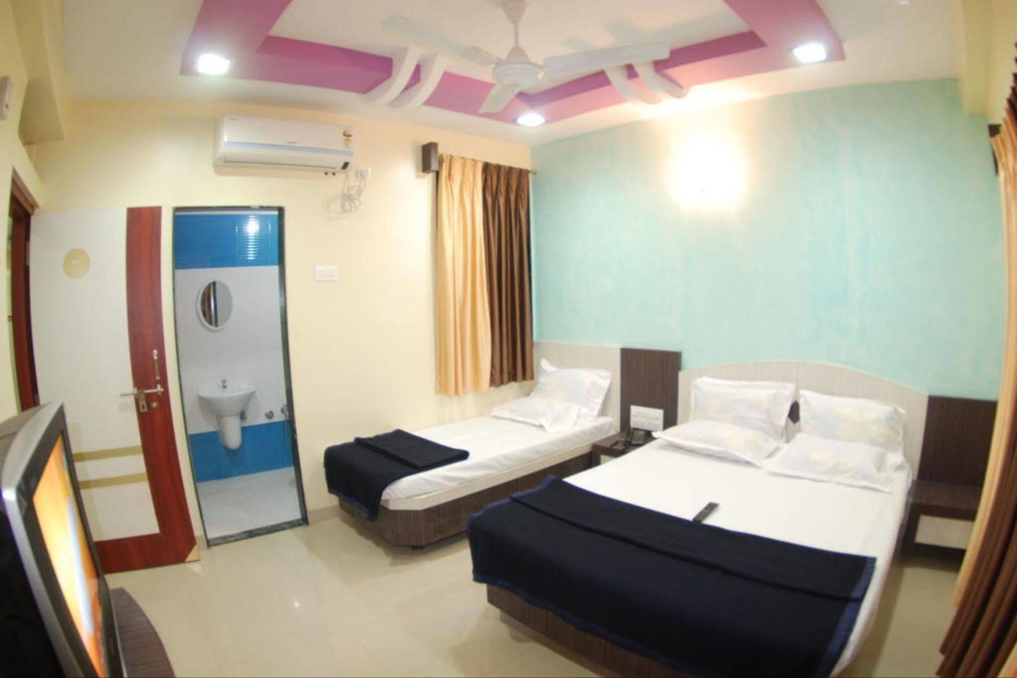 Hotel Disha Palace Shirdi Εξωτερικό φωτογραφία