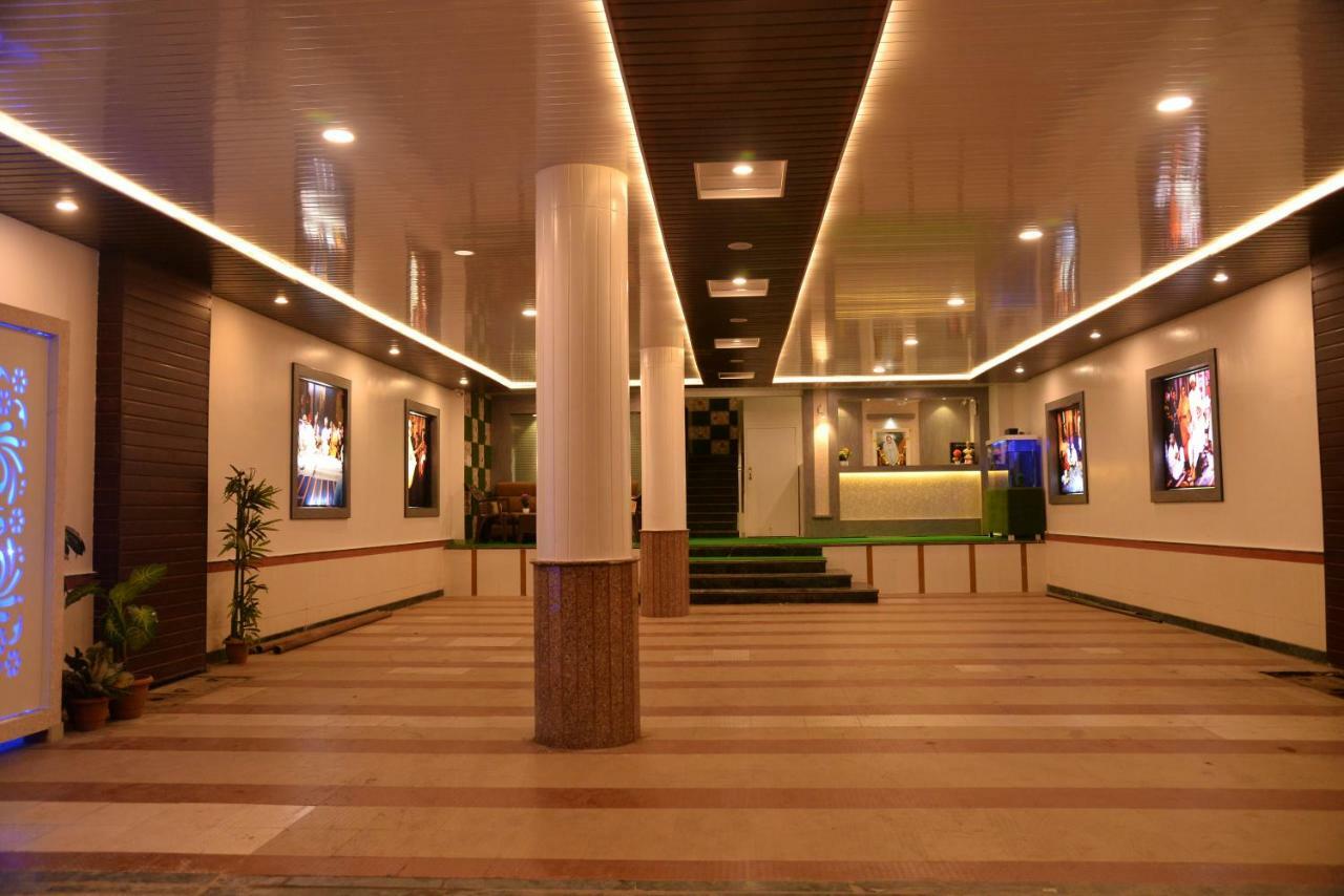 Hotel Disha Palace Shirdi Εξωτερικό φωτογραφία