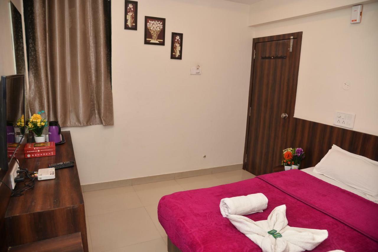 Hotel Disha Palace Shirdi Εξωτερικό φωτογραφία