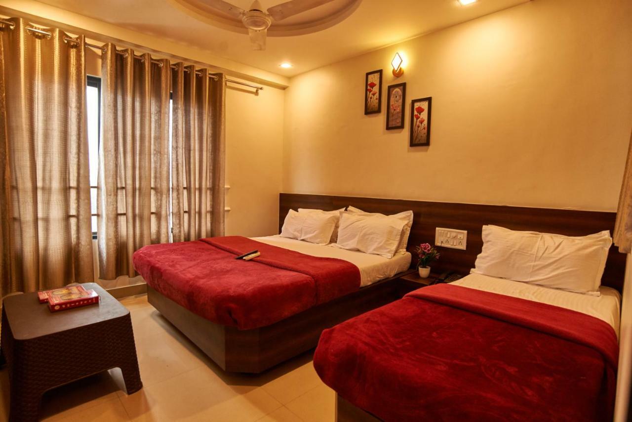 Hotel Disha Palace Shirdi Εξωτερικό φωτογραφία