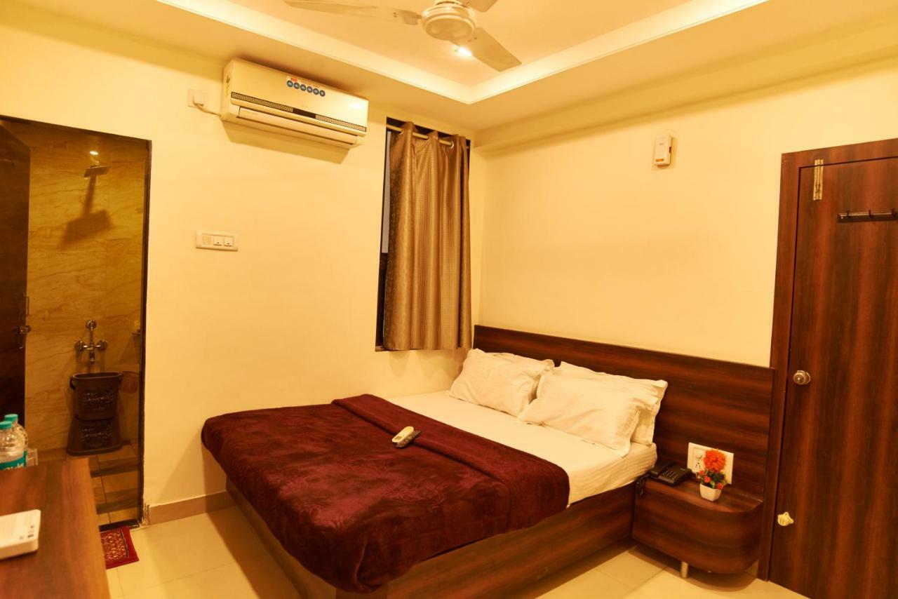 Hotel Disha Palace Shirdi Εξωτερικό φωτογραφία