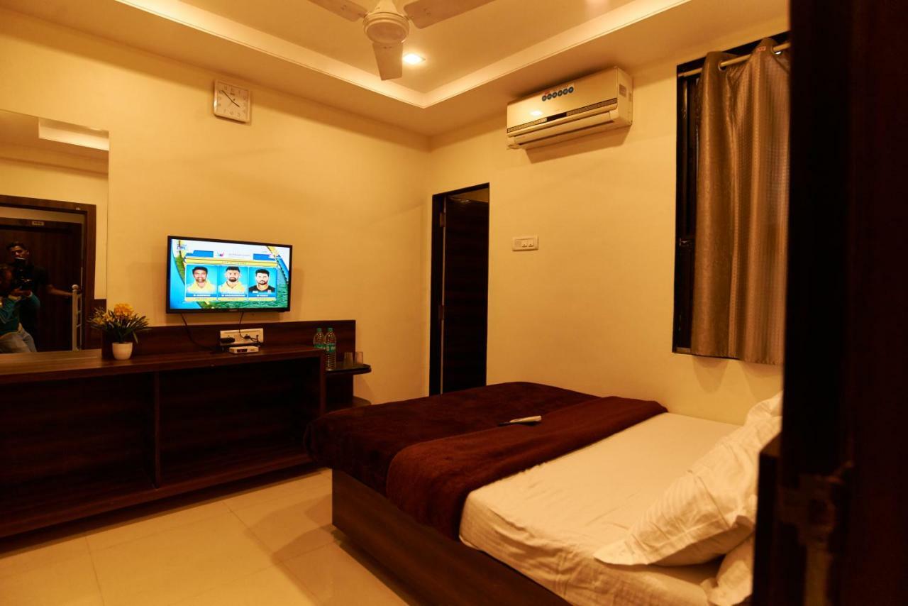 Hotel Disha Palace Shirdi Εξωτερικό φωτογραφία