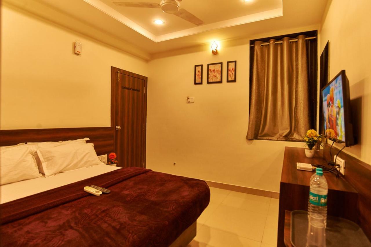 Hotel Disha Palace Shirdi Εξωτερικό φωτογραφία