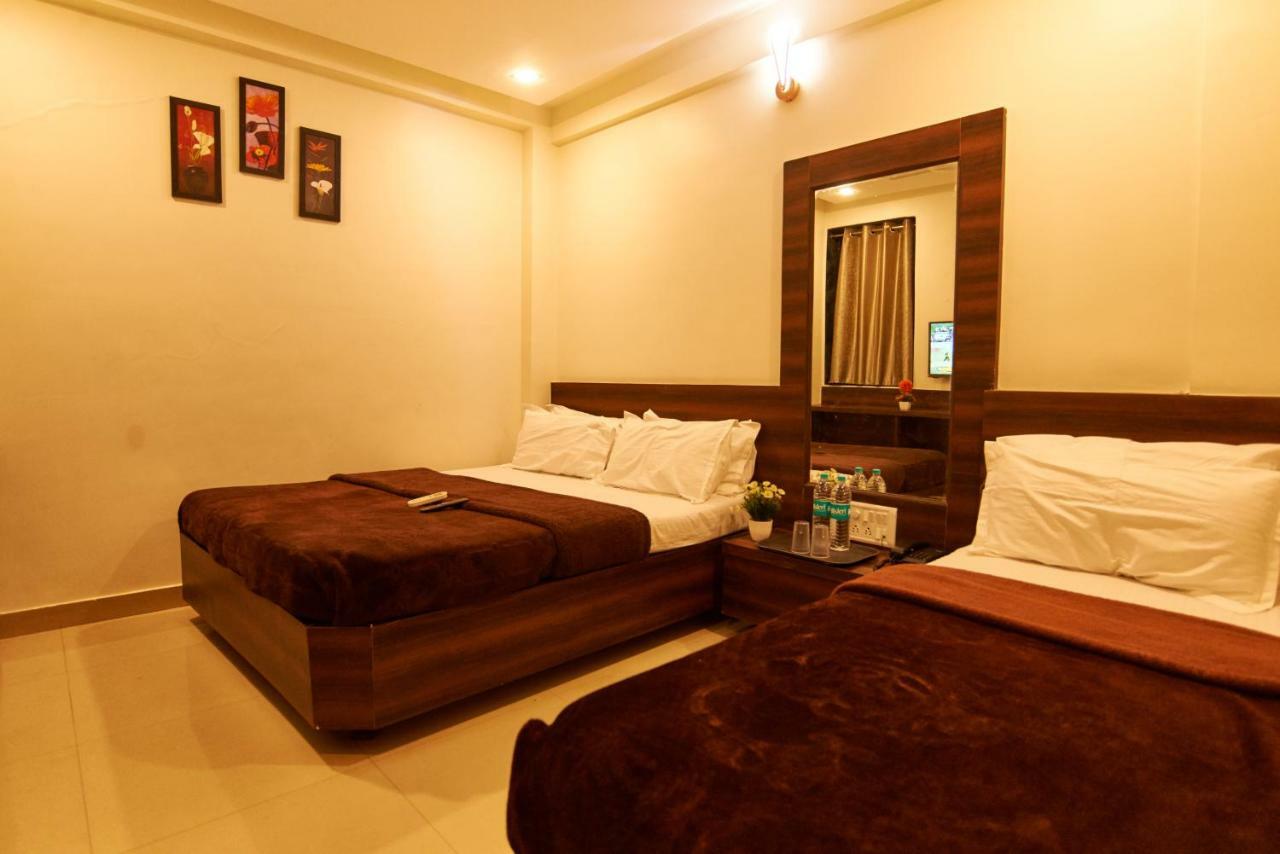Hotel Disha Palace Shirdi Εξωτερικό φωτογραφία
